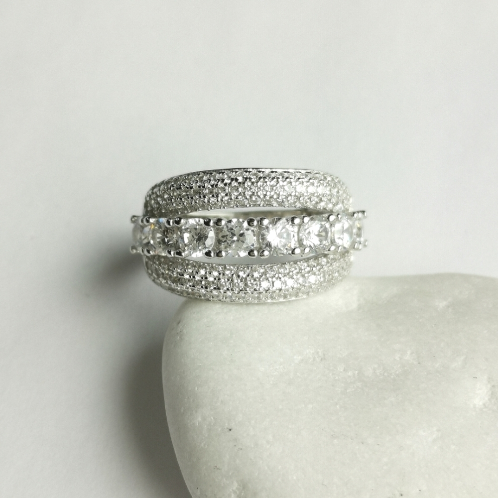 CZ half eternity band ring in Sterling Silver size 7 🆕